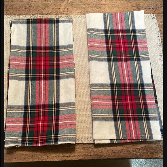 Brand New Set Of 2 Pottery Barn Plaid Tea Towels - Picture 2 of 4